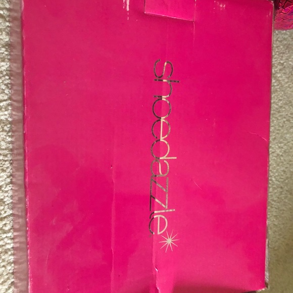 New - Picture 4 of 5